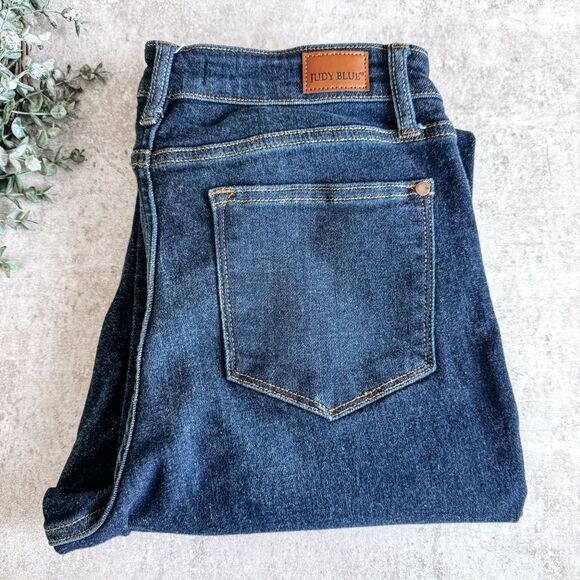 Judy Blue Dark Wash Wide Leg Crop Jean Size 7/28 - Picture 1 of 9